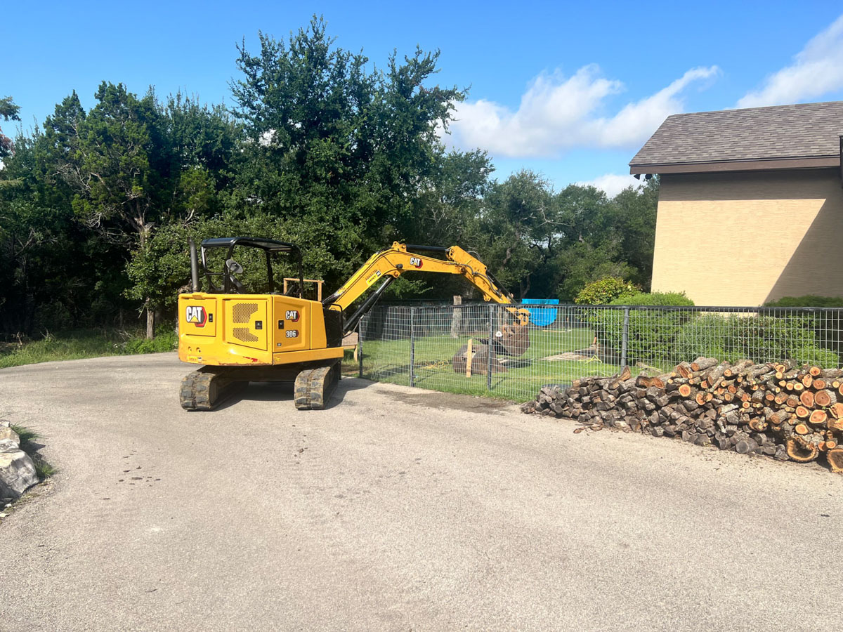 custom pool construction