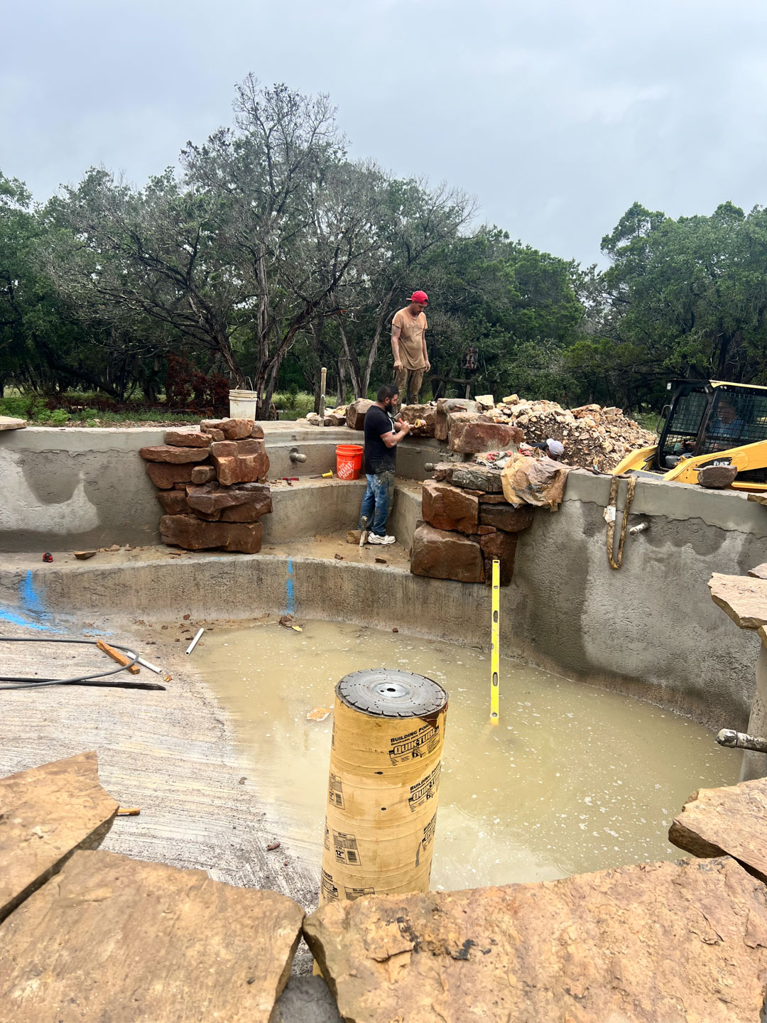 custom pool construction